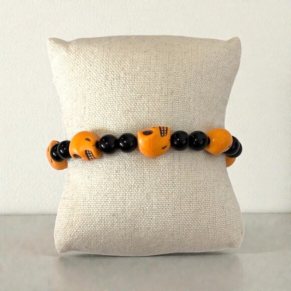 Skull Beaded Stretchable Bracelets - Picture 1 of 4